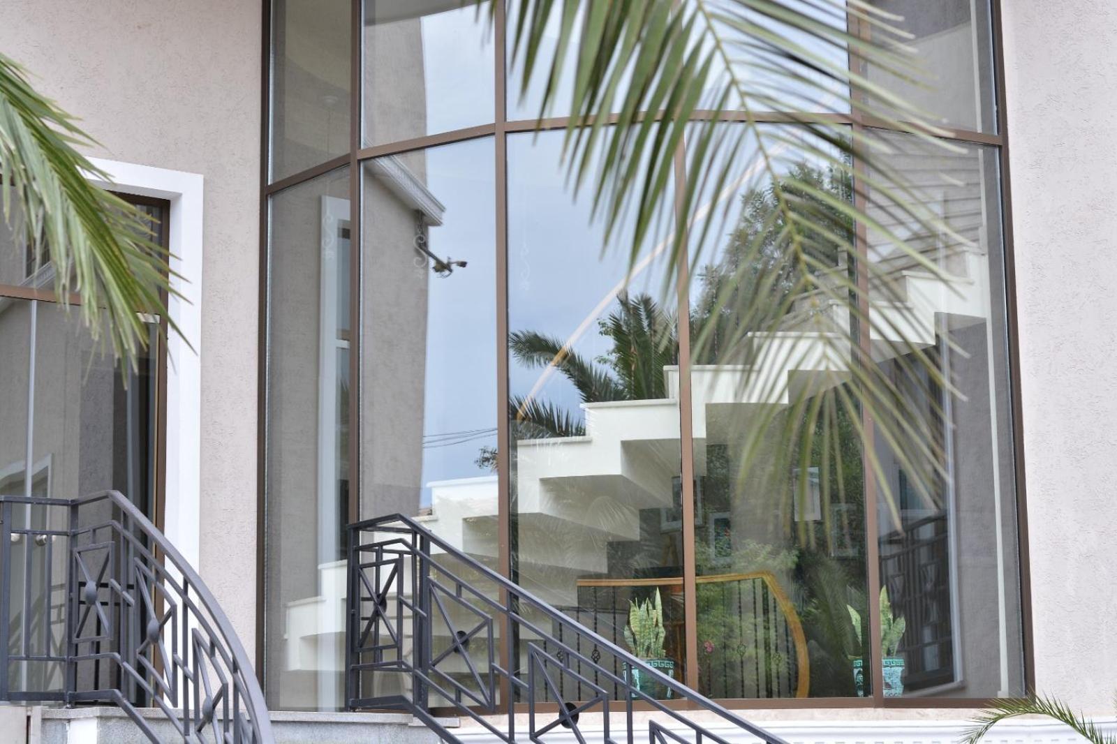 Boutique Hotel Argo Kutaisi Luaran gambar