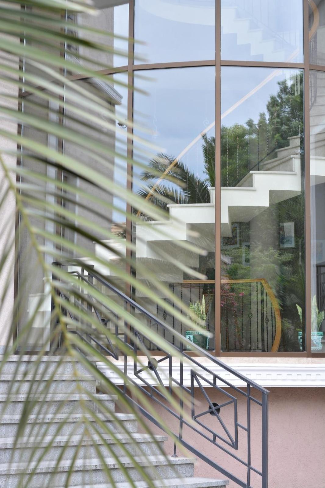 Boutique Hotel Argo Kutaisi Luaran gambar